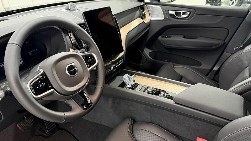 Neu Volvo XC60 Ultra 350 PS (257 kW) 2026 SUV