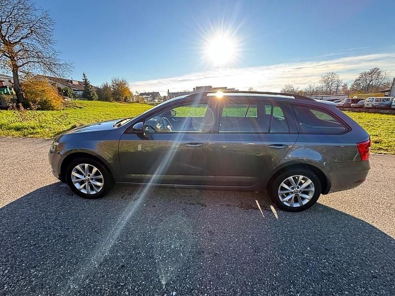 Gebraucht Skoda Octavia 130 PS (95 kW) 2019