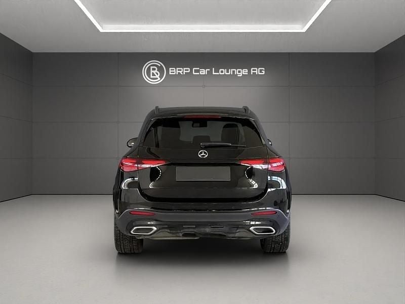 Gebraucht Mercedes GLC200 AMG line 163 PS (119 kW) 2025 SUV