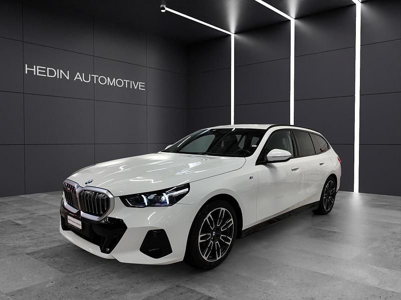 Weiss Gebraucht 2024 BMW 520 Comfort Edition Kombi | CHF 57’600 - Bild 1/4
