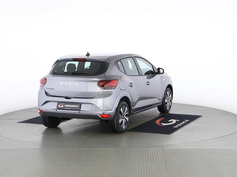 Neu Dacia Sandero Expression 91 PS (66 kW) 2025 Grau Limousine