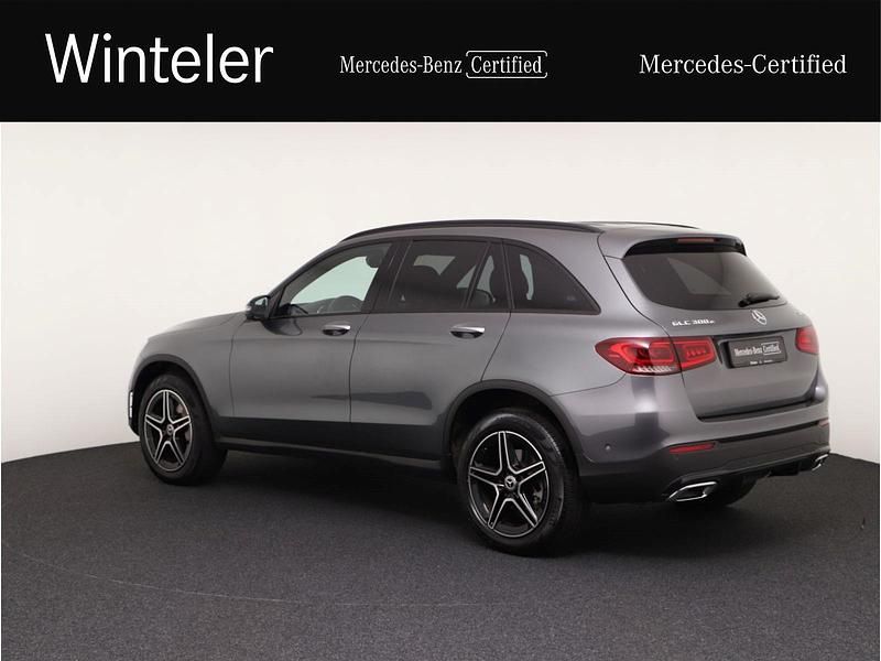 Gebraucht Mercedes GLC300e AMG line 211 PS (155 kW) 2022 Grau SUV