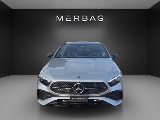 Neu Mercedes A200 163 PS (119 kW) 2025 Silber Limousine
