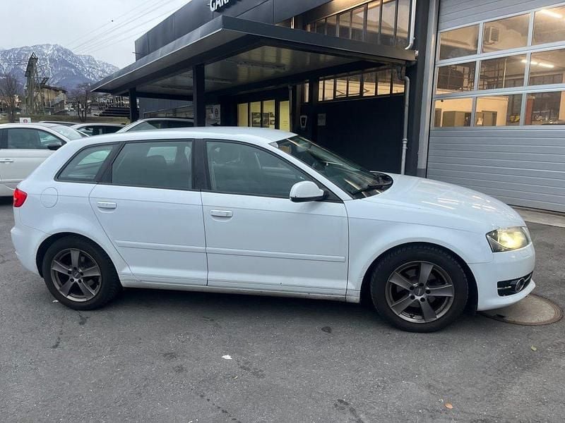 Gebraucht Audi A3 Attraction 105 PS (77 kW) 2009 Limousine