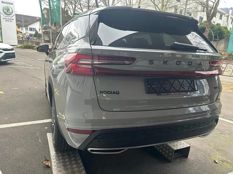 Neu Skoda Kodiaq SportLine 205 PS (150 kW) 2025 Gray SUV