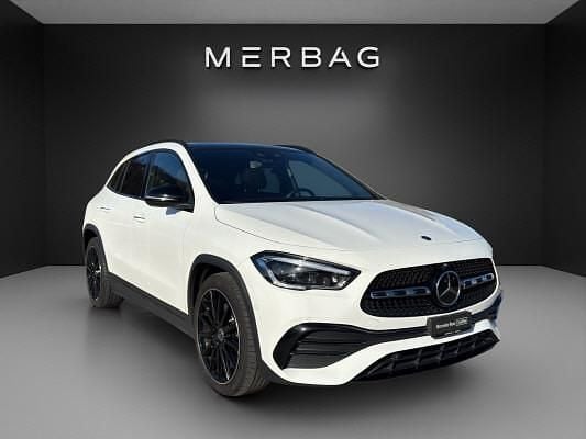 Weiss Gebraucht 2020 Mercedes GLA250 AMG line SUV | CHF 25’500 (Fairer Preis) - Bild 1/4