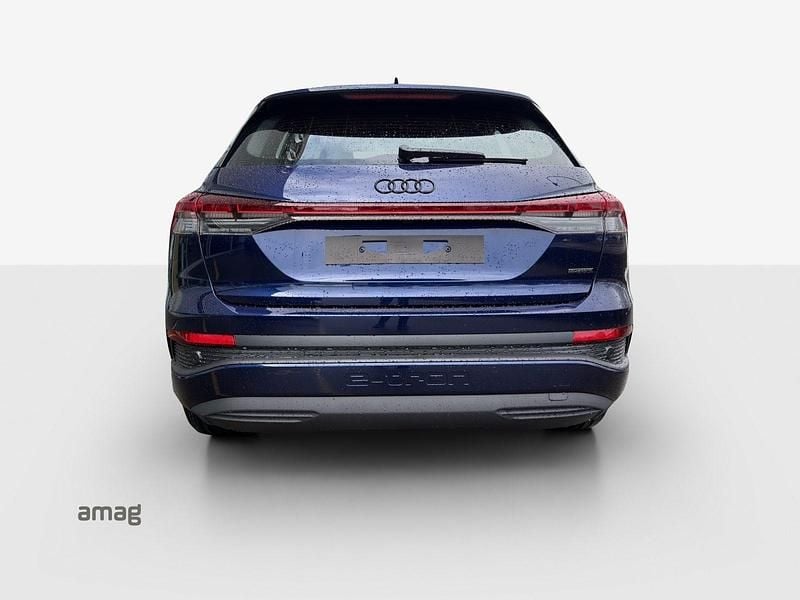 Gebraucht Audi Q4 e-tron Advanced 210 kW (286 PS) 2026 Navarrablau metallic SUV