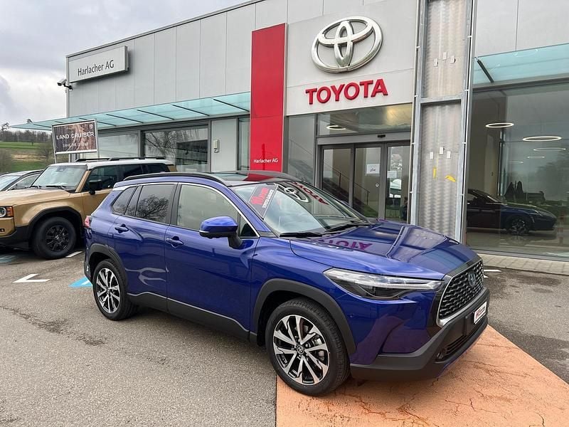 Blau Gebraucht 2024 Toyota Corolla Cross Premium SUV | CHF 44’444 (Fairer Preis) - Bild 1/4