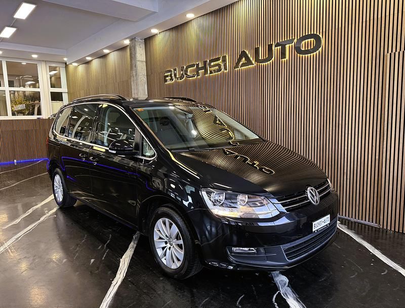 Gebraucht VW Sharan Comfortline 150 PS (110 kW) 2019 Van / Kleinbus