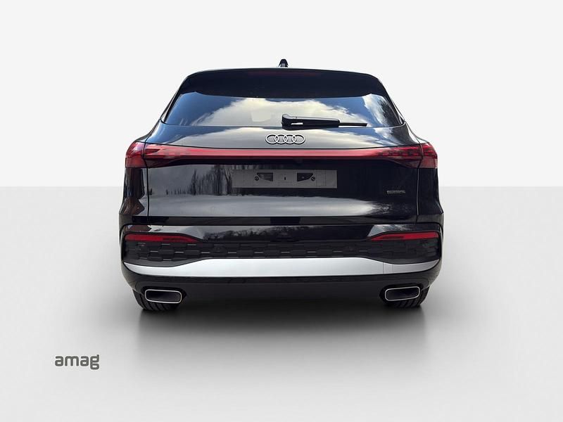 Neu Audi Q5 Ambiente 204 PS (150 kW) 2025 Mythosschwarz metallic SUV