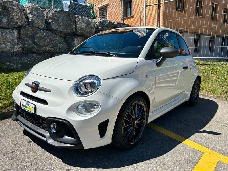 Gebraucht 2023 Fiat 500 Abarth Kleinwagen | CHF 24’900 (Etwas zu teuer) - Bild 1/4