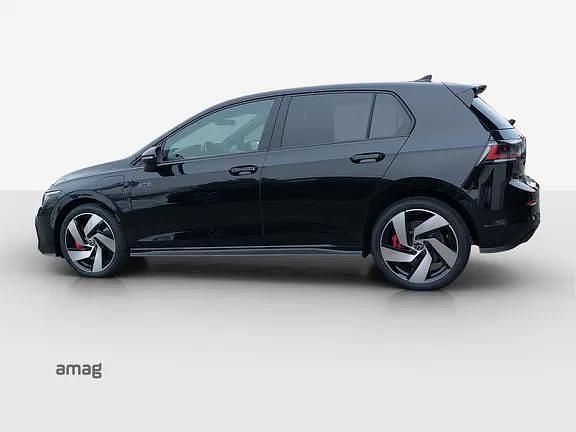 Neu VW Golf VIII GTE 272 PS (200 kW) 2025 Grenadill black metallic Limousine