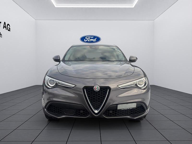 Gebraucht Alfa Romeo Stelvio Executive 280 PS (205 kW) 2018 Grau SUV