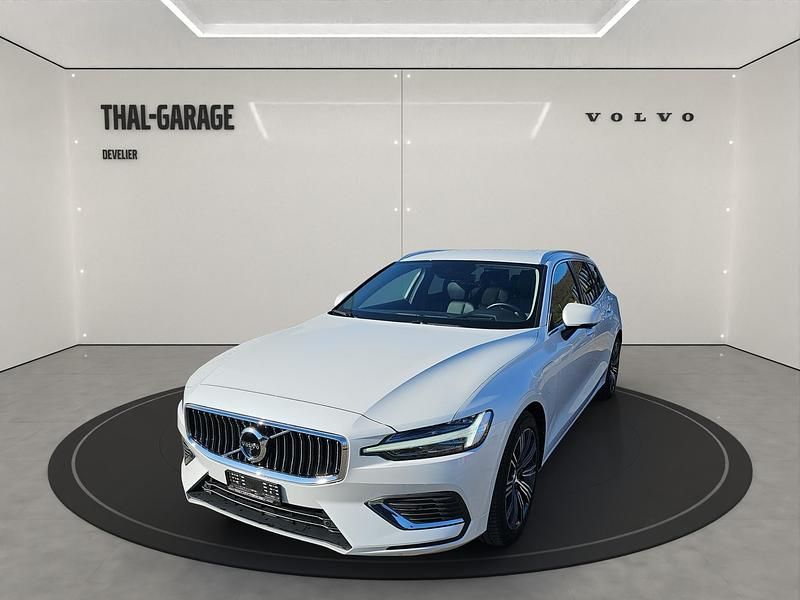 Weiss Gebraucht 2020 Volvo V60 Business Edition Kombi | CHF 32’900 (Fairer Preis) - Bild 1/4