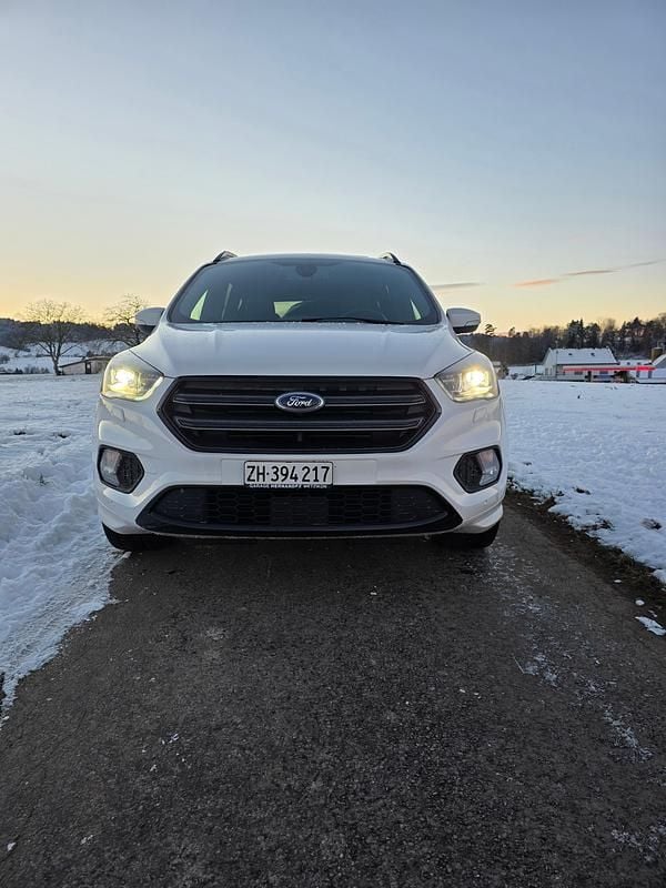 Gebraucht Ford Kuga ST-Line 180 PS (132 kW) 2017 SUV