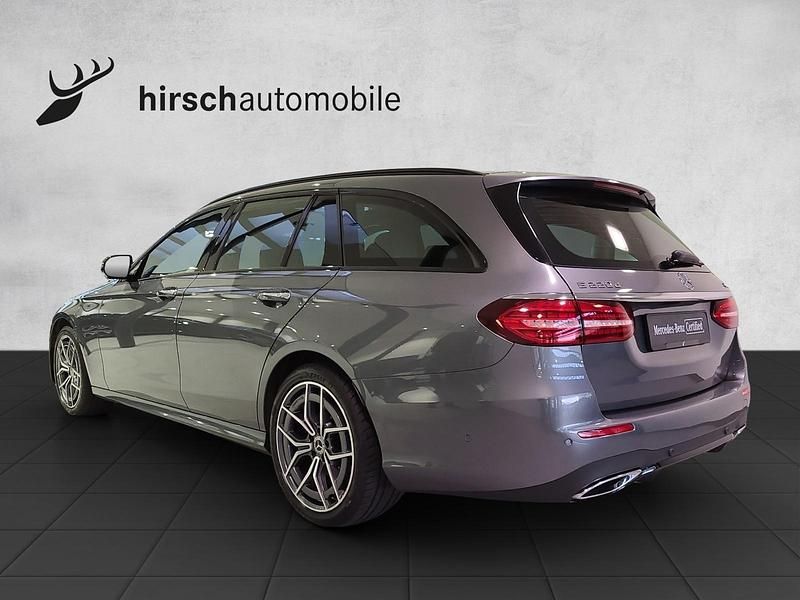 Gebraucht Mercedes E220 AMG line 194 PS (142 kW) 2022 Grau Kombi