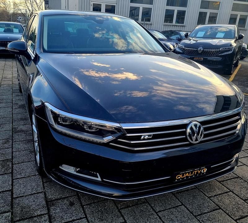Gebraucht VW Passat R-line 190 PS (139 kW) 2016 Limousine