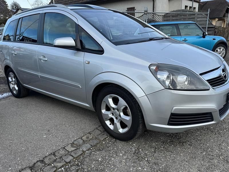 Gebraucht Opel Zafira Enjoy 150 PS (110 kW) 2006 Van / Kleinbus