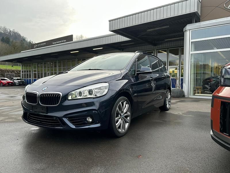 Gebraucht BMW 220 Gran Tourer Sport Line 190 PS (139 kW) 2016 Blau Van / Kleinbus