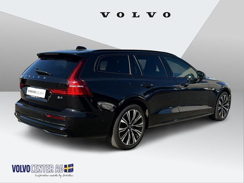 Gebraucht Volvo V60 Ultra 197 PS (144 kW) 2024 Schwarz Kombi