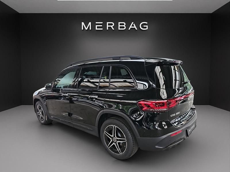 Neu Mercedes EQB300 167 kW (228 PS) 2025 Schwarz SUV