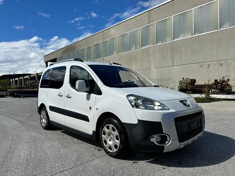 Gebraucht 2011 Peugeot Partner Outdoor Van / Kleinbus | CHF 3’300 (Fairer Preis) - Bild 1/4