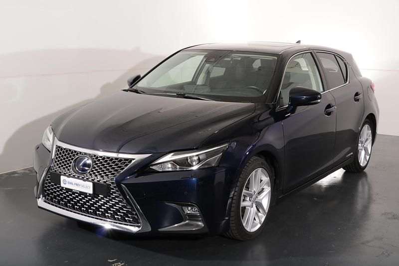 Gebraucht Lexus CT200h 136 PS (100 kW) 2019 Blau Limousine