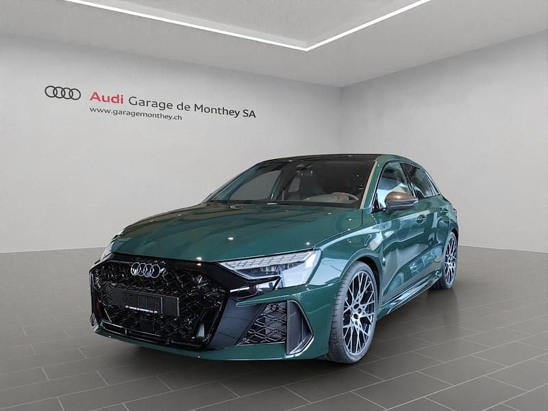 Neu Audi RS3 Ambiente 400 PS (294 kW) 2025 Limousine