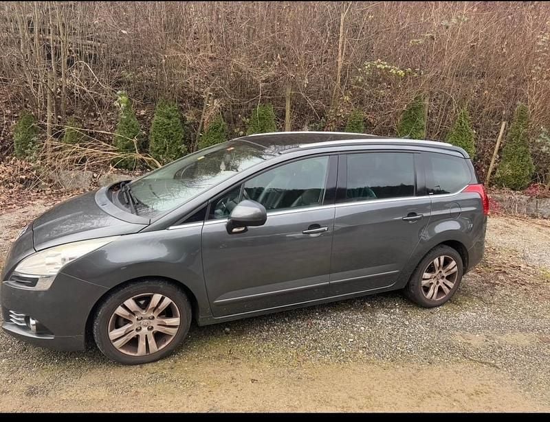 Gebraucht Peugeot 5008 Sport 156 PS (114 kW) 2011
