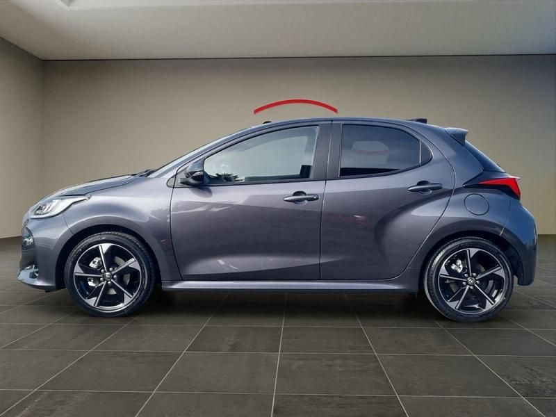 Neu Toyota Yaris Hybrid Premium 131 PS (96 kW) 2026 Kleinwagen