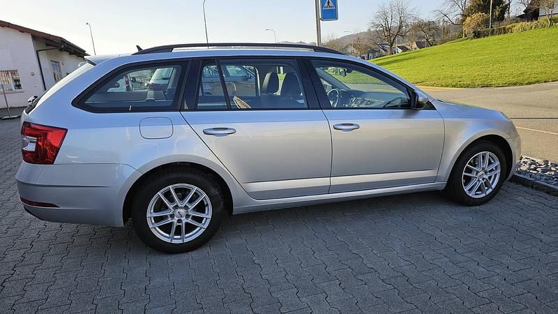 Gebraucht Skoda Octavia Ambition 150 PS (110 kW) 2019 Kombi