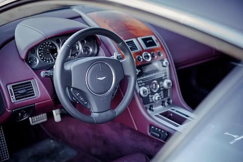 Gebraucht Aston Martin DB9 476 PS (350 kW) 2009