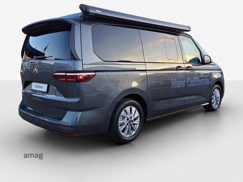 Gebraucht VW California California 150 PS (110 kW) 2024 Indium grey metallic Van