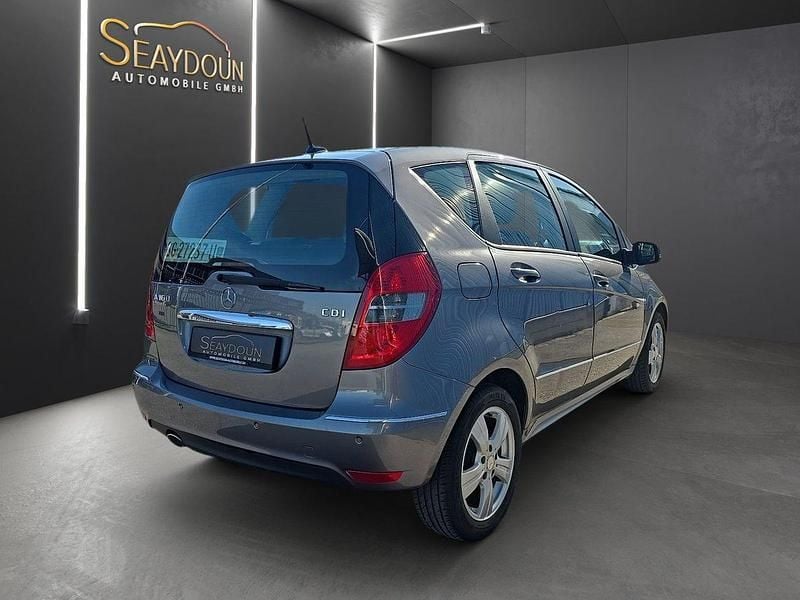 Gebraucht Mercedes A160 82 PS (60 kW) 2011 Limousine