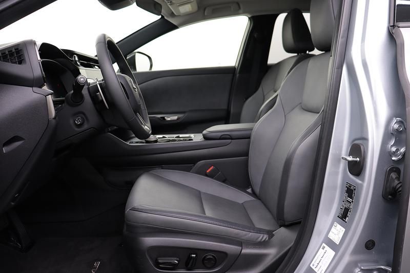 Gebraucht Lexus RZ 450e 230 kW (313 PS) 2023 Silber SUV