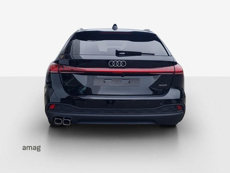 Gebraucht Audi A5 Attraction 204 PS (150 kW) 2024 Mythosschwarz metallic Coupé