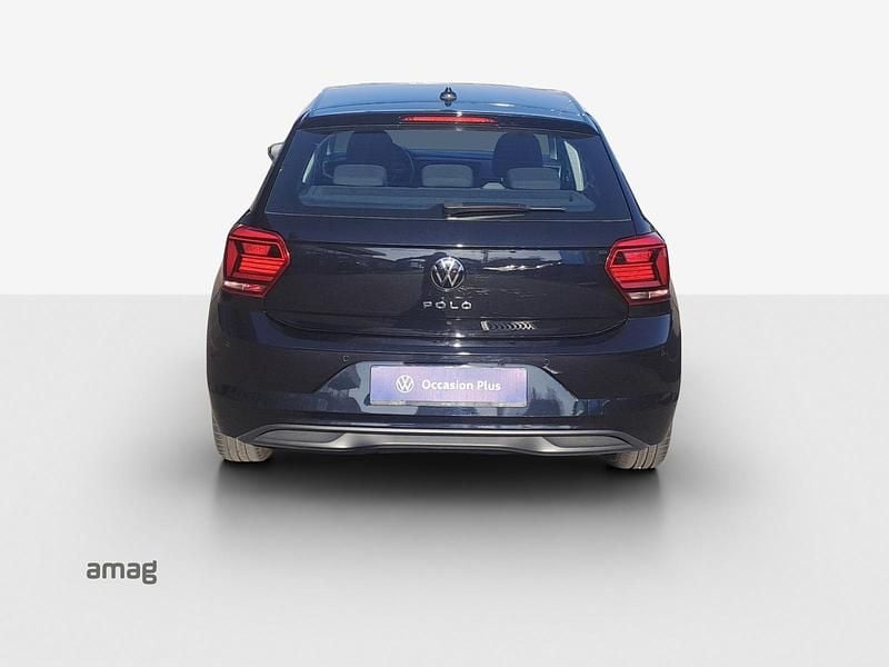 Gebraucht VW Polo Comfortline 95 PS (69 kW) 2021 Deepblack perleffekt Kleinwagen