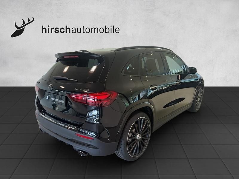 Gebraucht Mercedes GLA35 AMG AMG 306 PS (225 kW) 2025 SUV