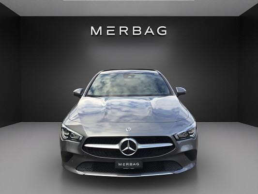 Gebraucht Mercedes CLA200 Progressive 163 PS (119 kW) 2019 Grau Limousine