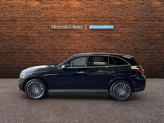 Gebraucht Mercedes GLC300e 333 PS (244 kW) 2023 Schwarz SUV