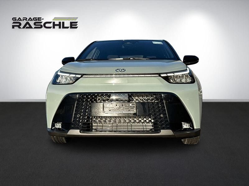 Neu Toyota Aygo X Trend 116 PS (85 kW) 2025 Rot SUV