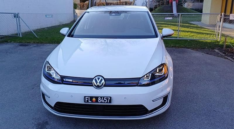 Gebraucht 2016 VW e-Golf Kleinwagen | CHF 9’999 (Guter Preis) - Bild 1/4