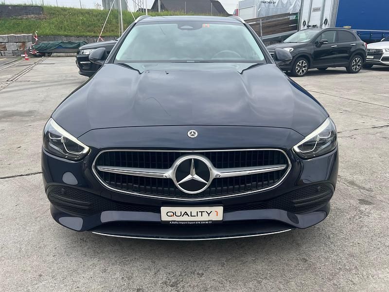 Gebraucht Mercedes C220 Avantgarde 200 PS (147 kW) 2022