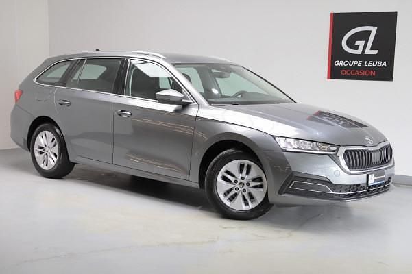 Grau Gebraucht 2024 Skoda Octavia Ambition Kombi | CHF 26’900 (Superpreis) - Bild 1/4
