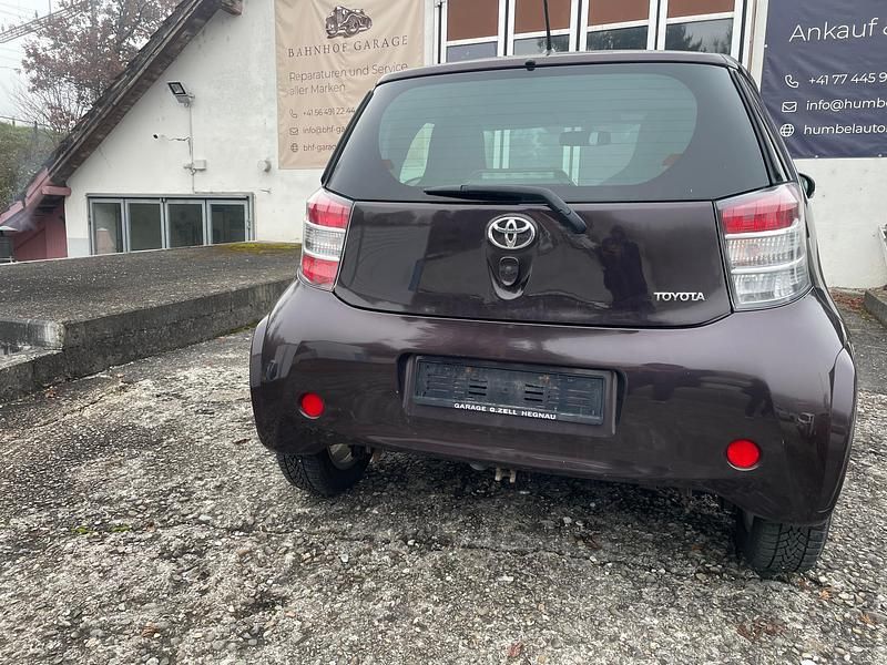 Gebraucht Toyota iQ 68 PS (50 kW) 2009 Kleinwagen