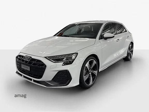 Gletscherweiss metallic Gebraucht 2025 Audi A3 Sportback Ambiente Kleinwagen | CHF 43’900 - Bild 1/4