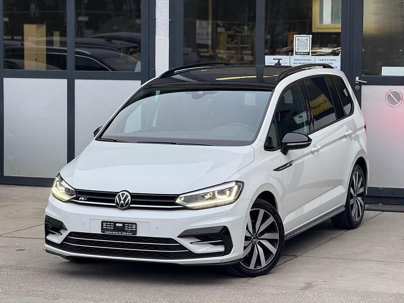 Gebraucht 2020 VW Touran R-line Van / Kleinbus | CHF 23’990 (Teuer) - Bild 1/4