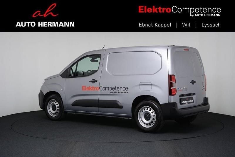 Neu Fiat e-Doblò 100 kW (136 PS) 2025 Van / Kleinbus