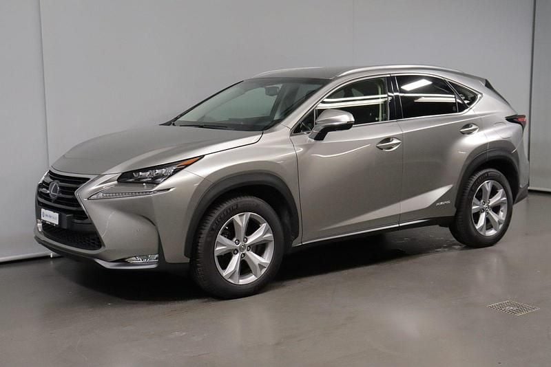 Gebraucht Lexus NX300h 197 PS (144 kW) 2017 SUV
