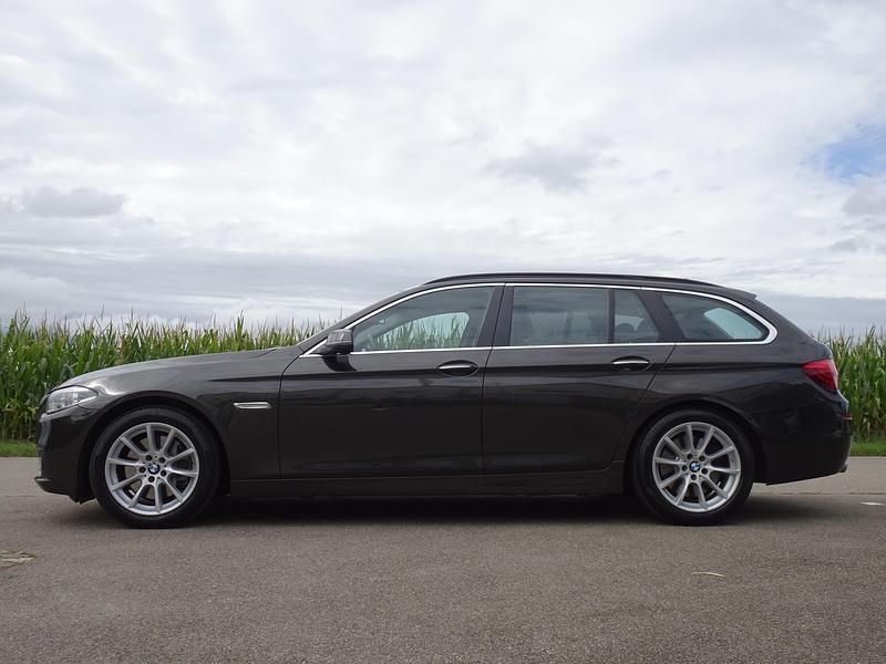 Gebraucht BMW 530 258 PS (189 kW) 2015 Kombi